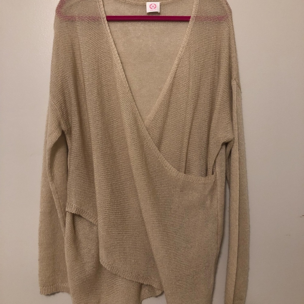 Wanna Be Wrap Top